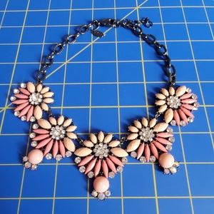 🍑 Amrita Singh Peach & Pink Statement Necklace
